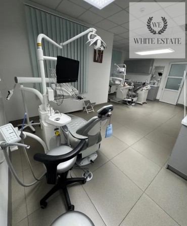 Продаж комерційного приміщення по вул. Євгена Коновальця - фото 1