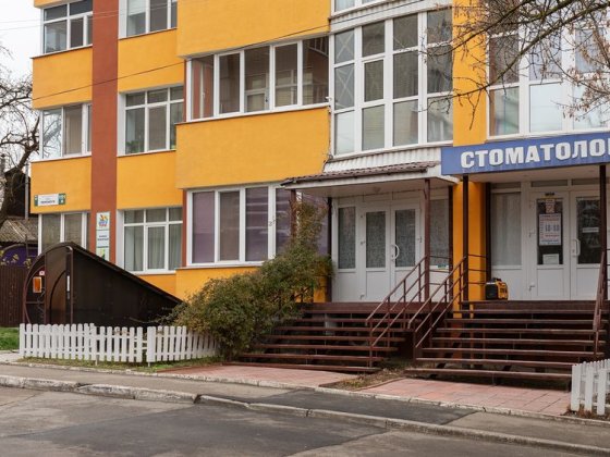 Фасадне приміщення 70 кв.м ремонт Центр Пр. Перемоги 5 Кутів Чернигов