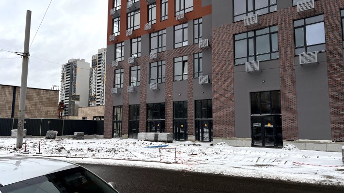 Продаж комерційне приміщення 557,8 м2 - фото 1