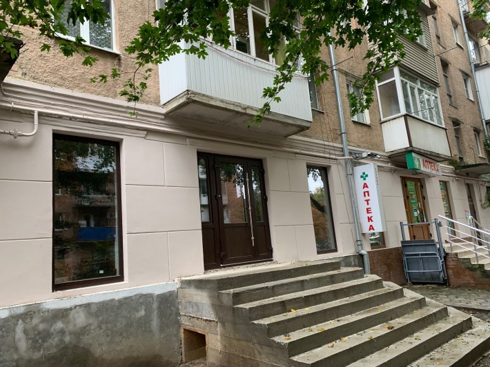 Продається приміщення на Проспекті Незалежності в районі Спорттоварів - фото 1