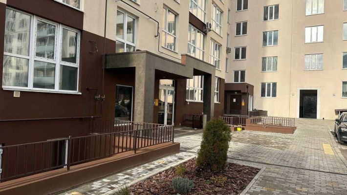 ПРОДАЖ: Комерційне приміщення житловий масив Масани 80 м2 - фото 1