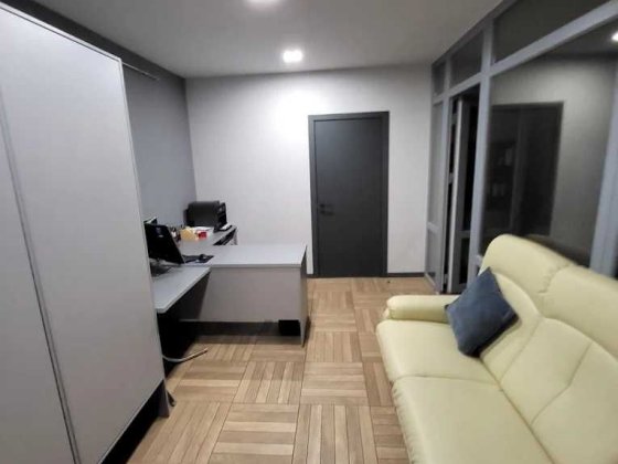 90м2 офіс в ідеальному стані з меблями в самому центрі