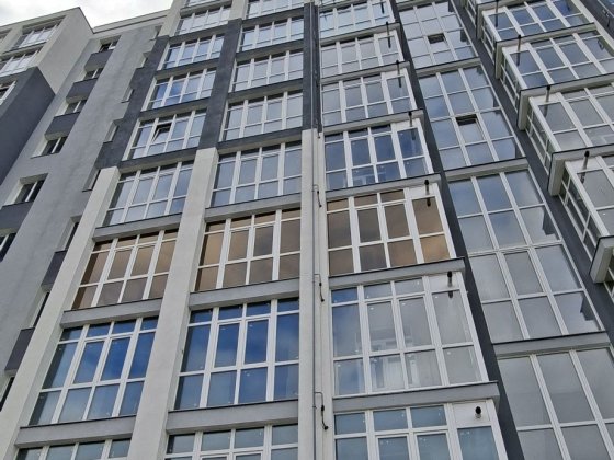 Продаж приміщення 66м² вул. Стуса Чернігів