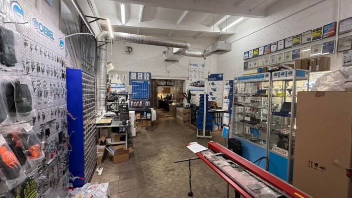 Виробничо-складський комплекс 668м2, вул. Віскозна, 3 Деснянський р-н - фото 1