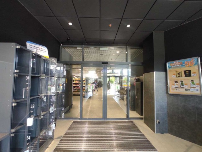 Продаж приміщення в новому ЖК з мережевим орендарем супермаркетом - фото 1