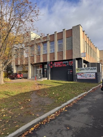 Комерційне приміщення в центрі міста - фото 1