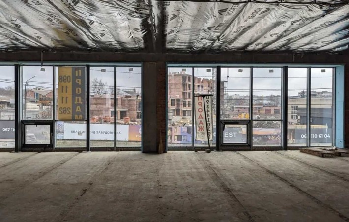 Продам Комерційне Фасадне приміщення!Перша лінія! - фото 1