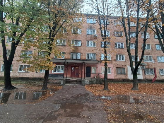 Кімната в гуртожитку 17,3 м2 під комерцію (р-н м/н Сіверського) Чернигов