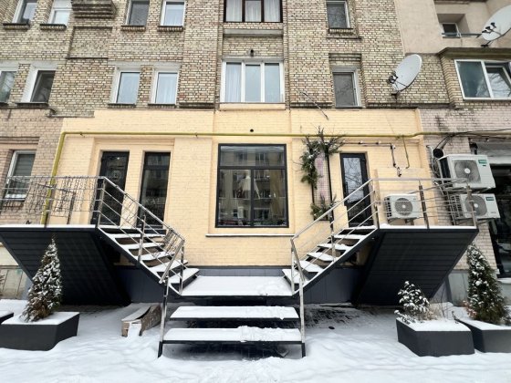 Продаж приміщення з орендарем, 92м2, вул. Межигірська, Подільський р-н Київ