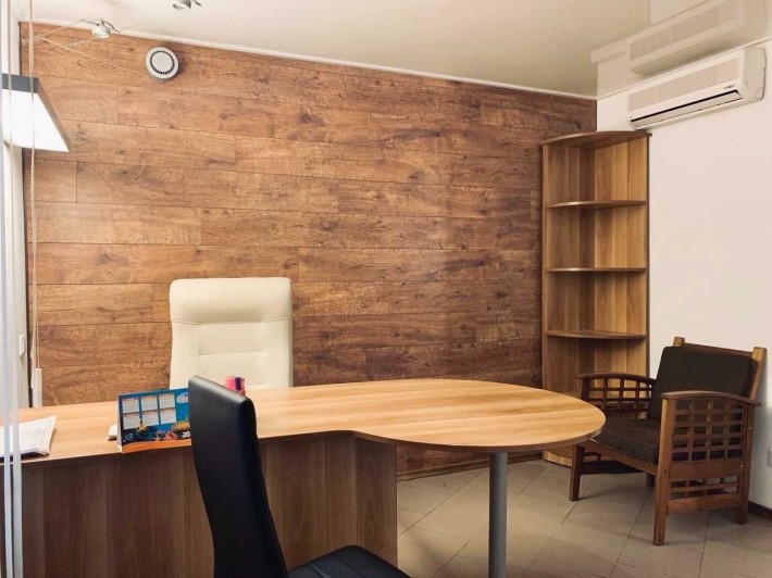 Без% Фото реал н/ф 57,1м2 цоколь сталінка Шевченківський центр - фото 1