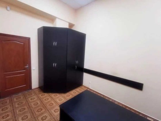 Продаж нежитлового приміщення проспект Грушевського 171. Чернігів