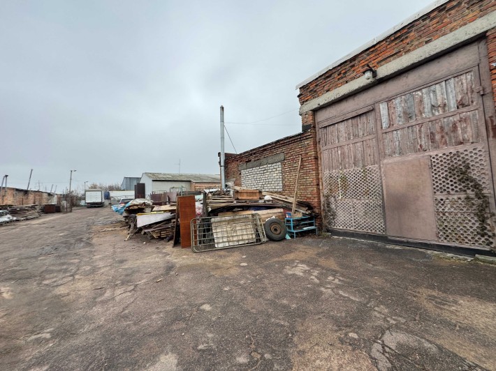 Комерційне приміщення під склад/виробництво в мікрорайоні "Зелений" - фото 1