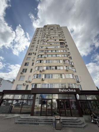 Продаж комерції в класній локації! Перший поверх - фото 1