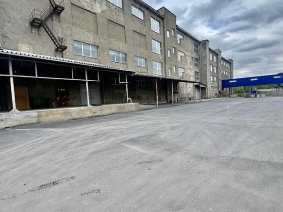 Продаж складського комплексу  у Вінниці, 0,70 га, 4 поверхи Винница