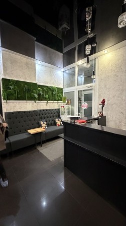 Продаж комерційного приміщення з орендарем. Центр міста. Нірінберга - фото 1