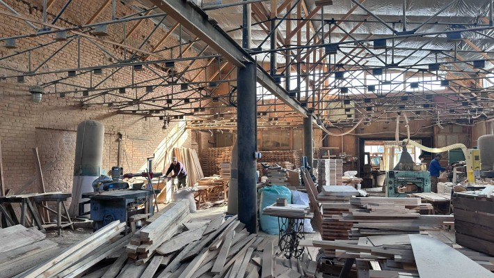 Продаж бази зі столярним виробництвом - фото 1