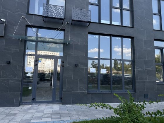 Sky Avenue, Святослава Хороброго 11б, Севастопольська площа Київ