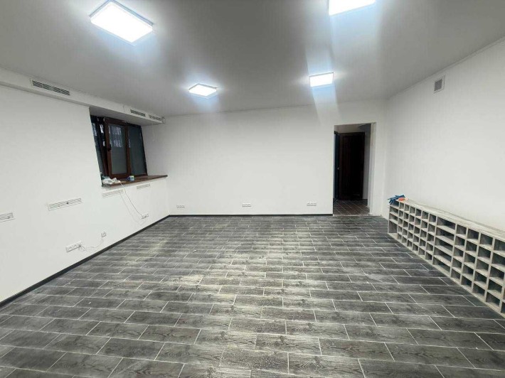 Продається комерційне приміщення з ремонтом площею 88 кв.м. Добра ціна - фото 1