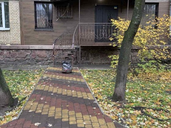 Продаж нежитлового приміщення 45 кв. м вул. Чупринки, Дарницька площа Киев