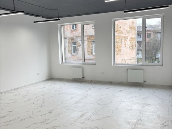 ТЦ Бізнес Сіті Комерція Житомир