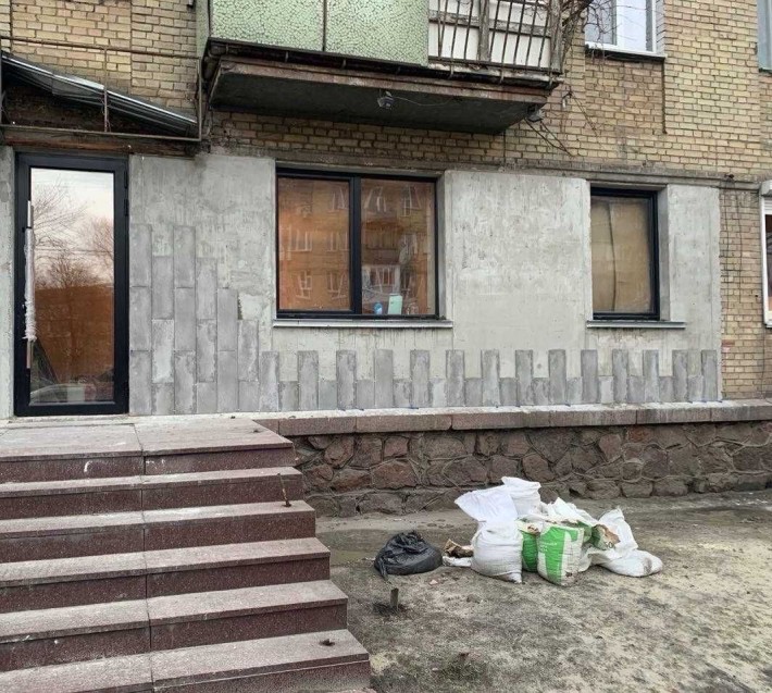 Фасад, 1 пов, окремий вхід, 41,1 м2, Київ, просп. Миру, 2/3 - фото 1