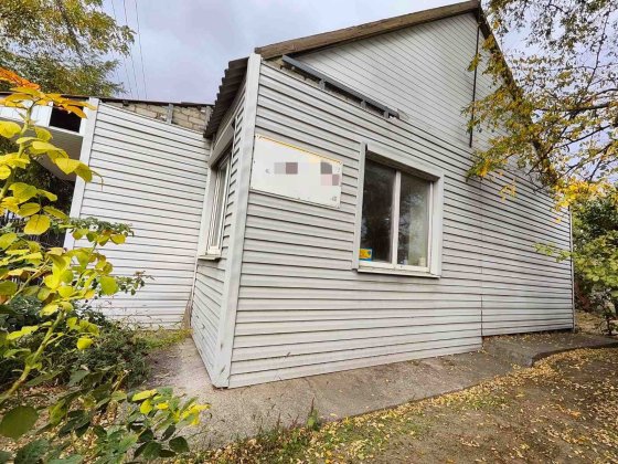 ПРОДАМ окрему будівлю по вул.Зачиняєва, ВІД ВЛАСНИКА