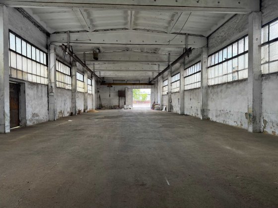 Продам склад 960 м² з кран-балкою 5 т та 90 кВт | Вороновиця Винница