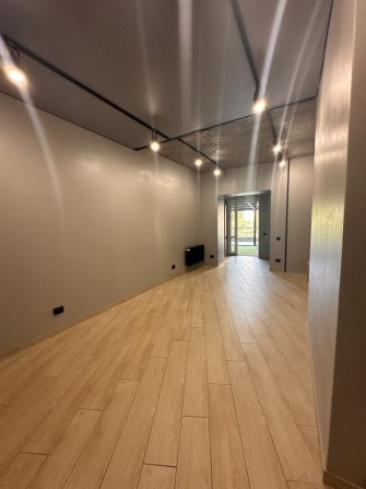 Приміщення для салону краси,медичної практики,офісу з терасою - фото 1