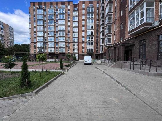 №:23355 - Комерційне приміщення в ЖК "Олімпійський", 4 секція - 83 м² Житомир