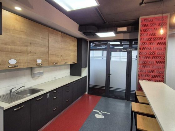 Продаж комерційного приміщення на просп. Космонавтів Винница