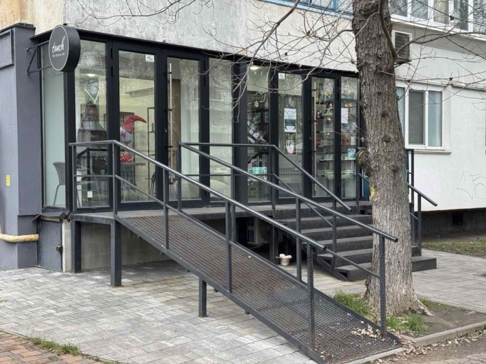 Оренда нежитлового приміщення 35 кв.м Русанівка, бульвар Ігоря Шамо - фото 1