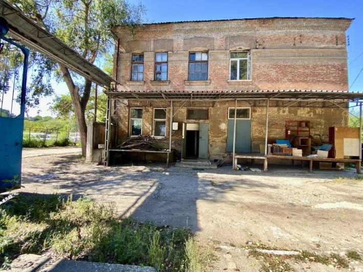 База в районе Рабочей (Героїв УПА) - фото 1