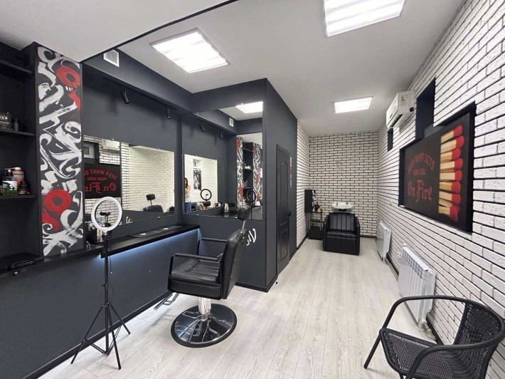 Продаж приміщення готовий салон Троєщина вул Лифаря, Закревского 57 - фото 1