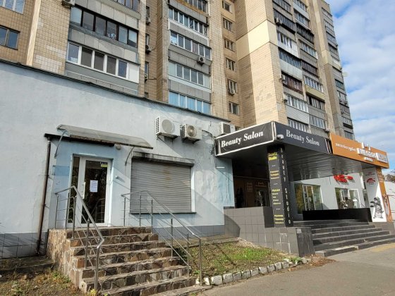 Приміщення 189 кв.м. вул. Деревлянська (Якіра) 2-6. Фасад. Киев