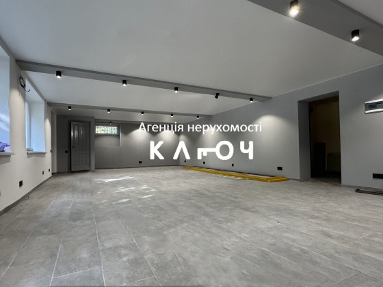 Продаж приміщення, вул. Чорновола, 'ЧЕРВОНА ЛІНІЯ'! Кропивницький