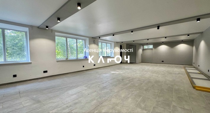 Продаж приміщення 187 м², вул. Чорновола, фасад, три входи - фото 1