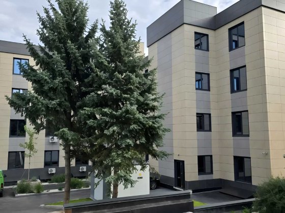 Продам помещение со светом 24/7 в центре города.