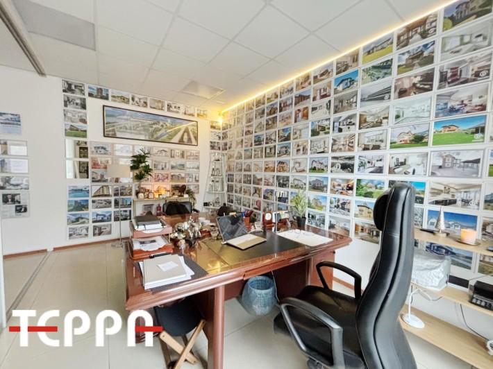 Продаж офісного приміщення, біля пл. Запорізької - фото 1