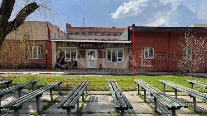Продаж/Комерційне приміщення/65 м2/Святошинський район/вул Юри Гната 7 - фото 1