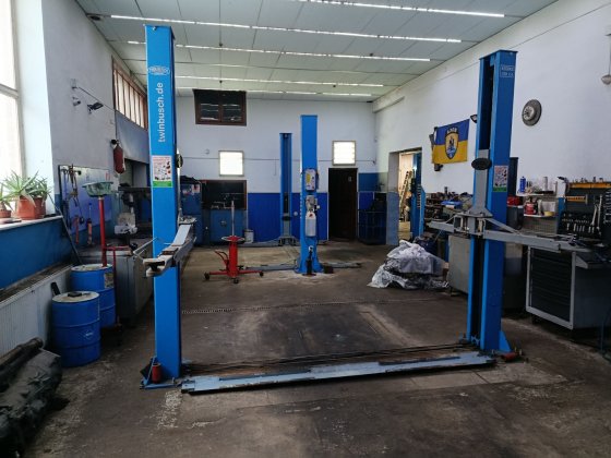 СТО,діюче  з устаткуванням. Львів