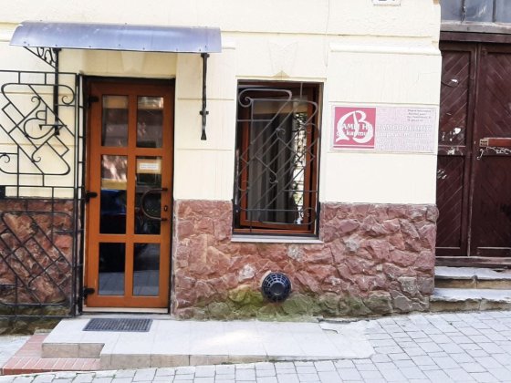 Продаж нежитлового приміщення 
по вул. Голубовича 
( р-н Привокзальна) Львів