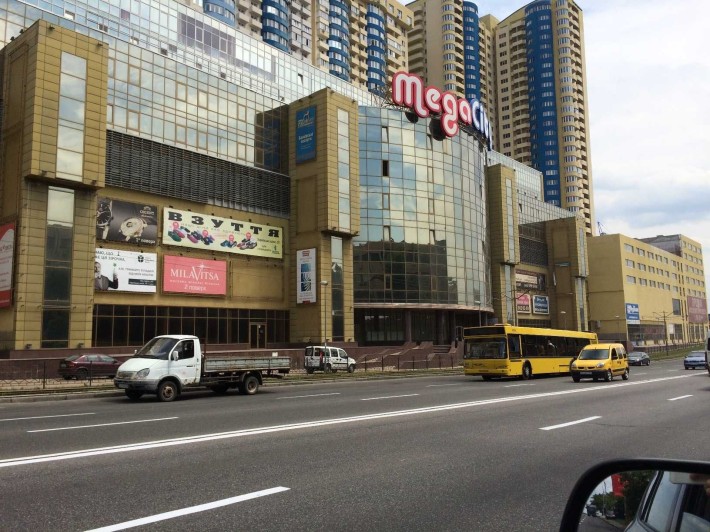 S=60 кв.м. Офіс у ТОЦ Мега Сіті. Харківське Шосе 19. БЕЗ % - фото 1