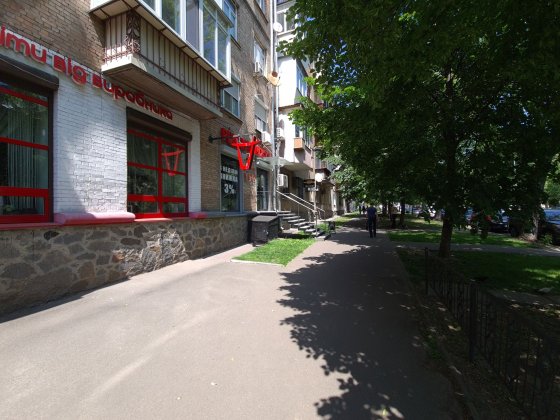 Джона Маккейна 37. Полноценный магазин  18кв.м.  на Печерске. Київ