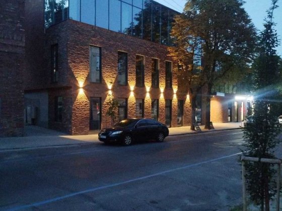 Продаж 185м2 Комерційного приміщення Львов