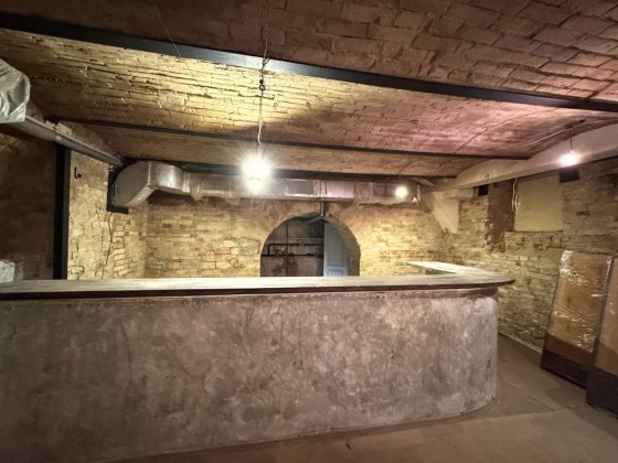 Ресторан / бар 307м Подолі, Ярославська 5/2 ( Верхній вал Глибочицька Київ