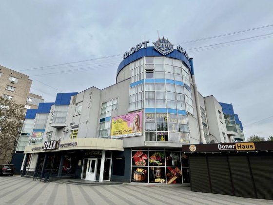 Приміщення 240 кв. м в БЦ „ Форт ” . Правий берег .
