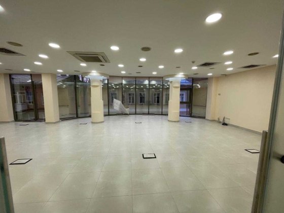 Центр, офіс, клініка 370 кв.м, метро Палац спорту, Хрещатик Киев