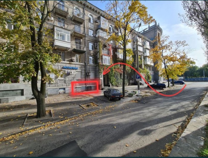 Продам приміщення в центрі міста по вул. Дмитра Яворницкього, 82 - фото 1