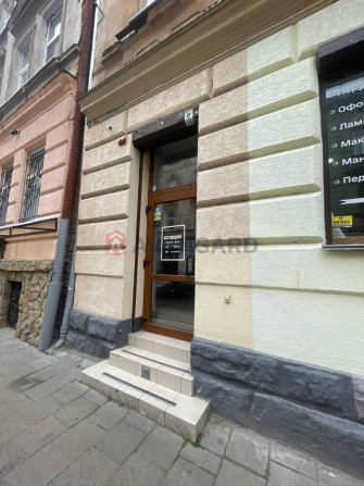 Продається комерційне приміщення біля Краківського ринку - фото 1