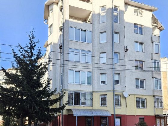 Продаж комерційного приміщення під бізнес на Сихові Львів